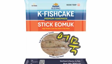 Korean Fish Cake | Eomuk  Stick | 300g | Authentic Odeng | Ready-to-Cook Korean Street Food | Seafood Snack | Stir-Fry | Hot Pot | Ramen Topper | Frozen Eomuk | Asian Grocery | Korean Cooking Ingredient | Healthy Protein Snack